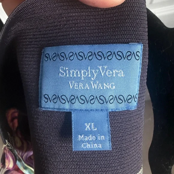 Simply Vera Sleeveless Handkerchief Dress - Picture 4 of 4